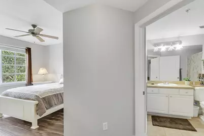8303 Myrtlewood Circle W, Palm Beach Gardens, FL 33418 - Photo 11