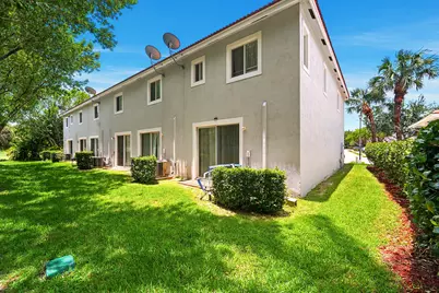 6720 Cypress Walk Terrace, Tamarac, FL 33321 - Photo 5
