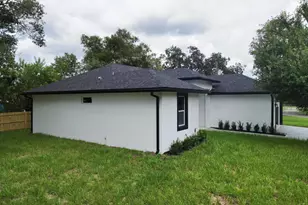 702 NW 39th Cir, Okeechobee, FL 34972 - Photo 9