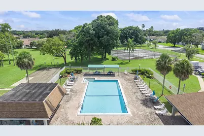 5380 Lakewood Circle S #B, Margate, FL 33063 - Photo 31