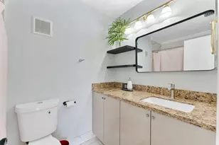 5380 Lakewood Cir S, Margate, FL 33063 - Photo 23