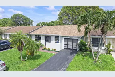 5380 Lakewood Circle S #B, Margate, FL 33063 - Photo 1