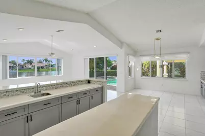 11340 Lakeshore Drive, Cooper City, FL 33026 - Photo 17