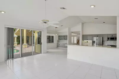 11340 Lakeshore Drive, Cooper City, FL 33026 - Photo 25