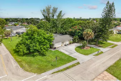 2854 46th Street SW, Naples, FL 34116 - Photo 45