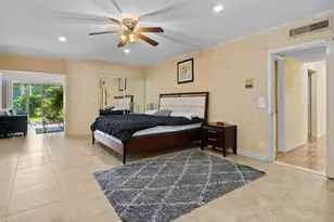 5104 White Oak Ln E, Tamarac, FL 33319 - Photo 7