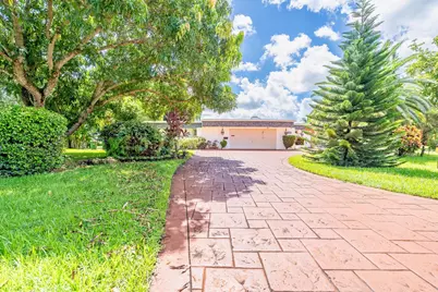 5104 White Oak Lane E, Tamarac, FL 33319 - Photo 49