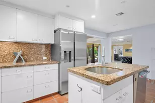 5104 White Oak Ln E, Tamarac, FL 33319 - Photo 33