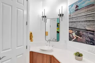 2633 NE 14th Ave, Wilton Manors, FL 33334 - Photo 35