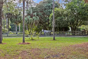 1711 Stallion Dr, The Acreage, FL 33470 - Photo 7