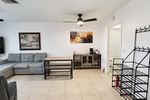 2845 Crosley Dr E, West Palm Beach, FL 33415 - Photo 7