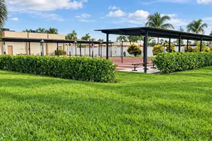 2845 Crosley Dr E, West Palm Beach, FL 33415 - Photo 15