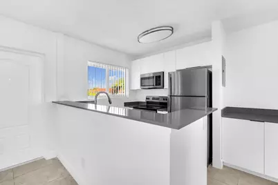 450 W Camino Real, Boca Raton, FL 33432 - Photo 9