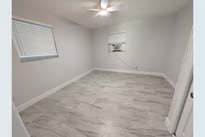 3924 7th Avenue N, Palm Springs, FL 33461 - Photo 19