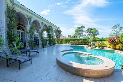 138 SE Via San Marino, Port Saint Lucie, FL 34984 - Photo 5