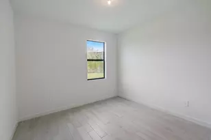 5976 SE Sky Blue Cir, Stuart, FL 34997 - Photo 13