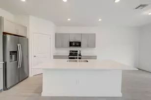 5976 SE Sky Blue Cir, Stuart, FL 34997 - Photo 5