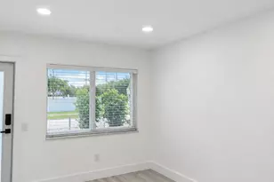 801 NW 105th St, Miami, FL 33150 - Photo 3