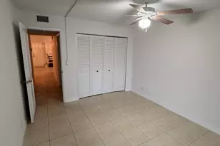 700 Village Green Ct, Palm Springs, FL 33461 - Photo 21
