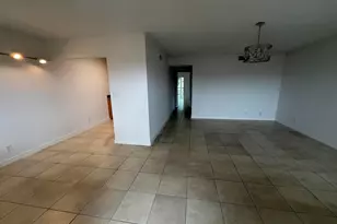 700 Village Green Ct, Palm Springs, FL 33461 - Photo 7