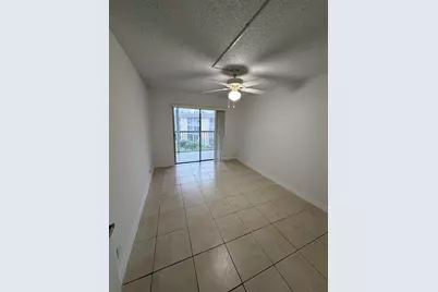 700 Village Green Court #314, Palm Springs, FL 33461 - Photo 19