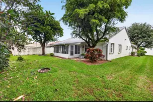 8261 Lake Cypress Rd, Lake Worth, FL 33467 - Photo 21