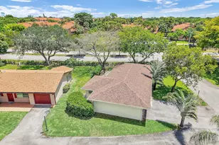 432 SW Natura Ave, Deerfield Beach, FL 33441 - Photo 37