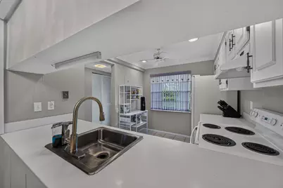 1205 Bahama Bend #F1, Coconut Creek, FL 33066 - Photo 3