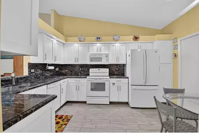 6367 Pointe Pleasant Circle, Delray Beach, FL 33484 - Photo 13