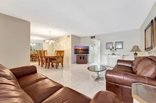 806 SE 7th St, Deerfield Beach, FL 33441 - Photo 7