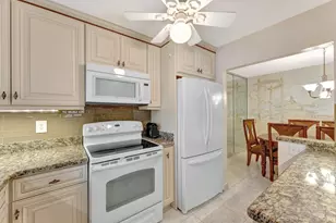 806 SE 7th St, Deerfield Beach, FL 33441 - Photo 13