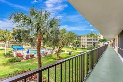 806 SE 7th Street #201, Deerfield Beach, FL 33441 - Photo 3