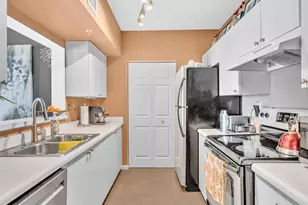 3020 NE 32nd Ave, Fort Lauderdale, FL 33308 - Photo 5