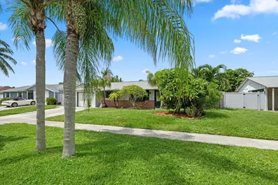 12069 Easterly Avenue, Palm Beach Gardens, FL 33410 - Photo 1