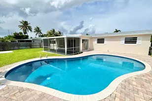 470 NE 45th St, Boca Raton, FL 33431 - Photo 27