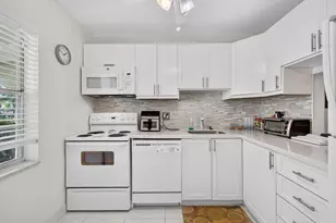1 Abbey Ln, Delray Beach, FL 33446 - Photo 19