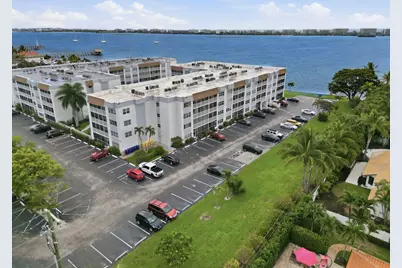 1516 S Lakeside Drive #408, Lake Worth Beach, FL 33460 - Photo 43