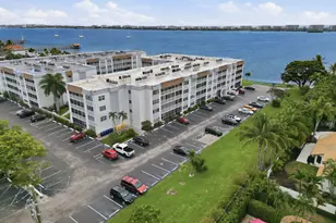 1516 S Lakeside Dr, Lake Worth Beach, FL 33460 - Photo 43