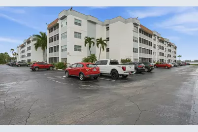 1516 S Lakeside Drive #408, Lake Worth Beach, FL 33460 - Photo 9
