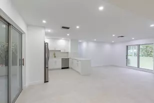 31 NE 28th Ct, Wilton Manors, FL 33334 - Photo 11