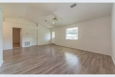 1636 20th Place SW, Vero Beach, FL 32962 - Photo 3