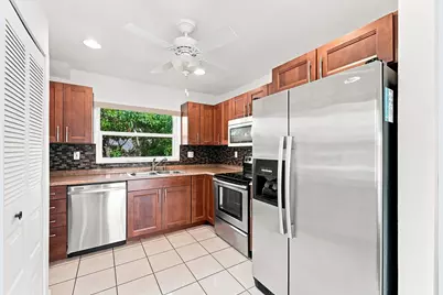 9841 Sunrise Lakes Boulevard #310, Sunrise, FL 33322 - Photo 39