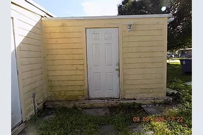 3900 Orange Street, Lantana, FL 33462 - Photo 7