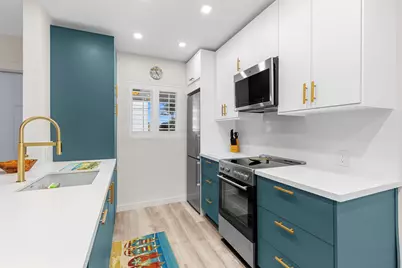 1907 NE 4th Street #6, Deerfield Beach, FL 33441 - Photo 1
