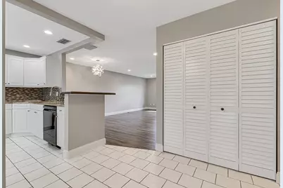 423 Narrowleaf Court, Royal Palm Beach, FL 33411 - Photo 7