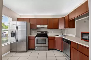 3700 Savoy Ln, West Palm Beach, FL 33417 - Photo 5
