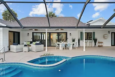 14 SE Paddock Circle, Tequesta, FL 33469 - Photo 11