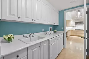 5050 N Ocean Dr, Singer Island, FL 33404 - Photo 37
