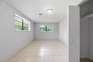 3427 NW 37th St, Lauderdale Lakes, FL 33309 - Photo 19