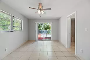 3427 NW 37th St, Lauderdale Lakes, FL 33309 - Photo 15